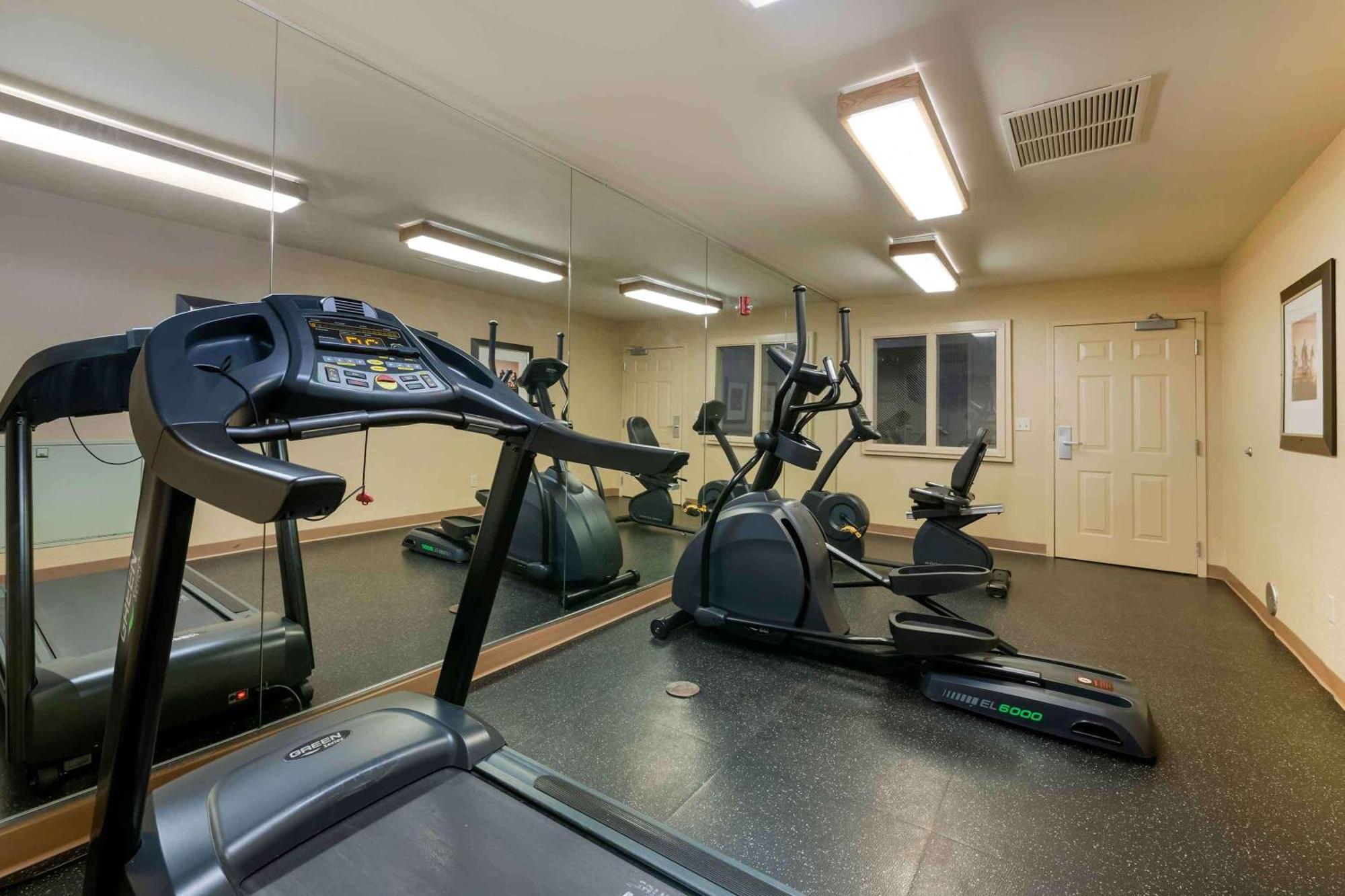 Extended Stay America Suites - Orlando - Convention Center - 6443 Westwood Williamsburg Екстериор снимка