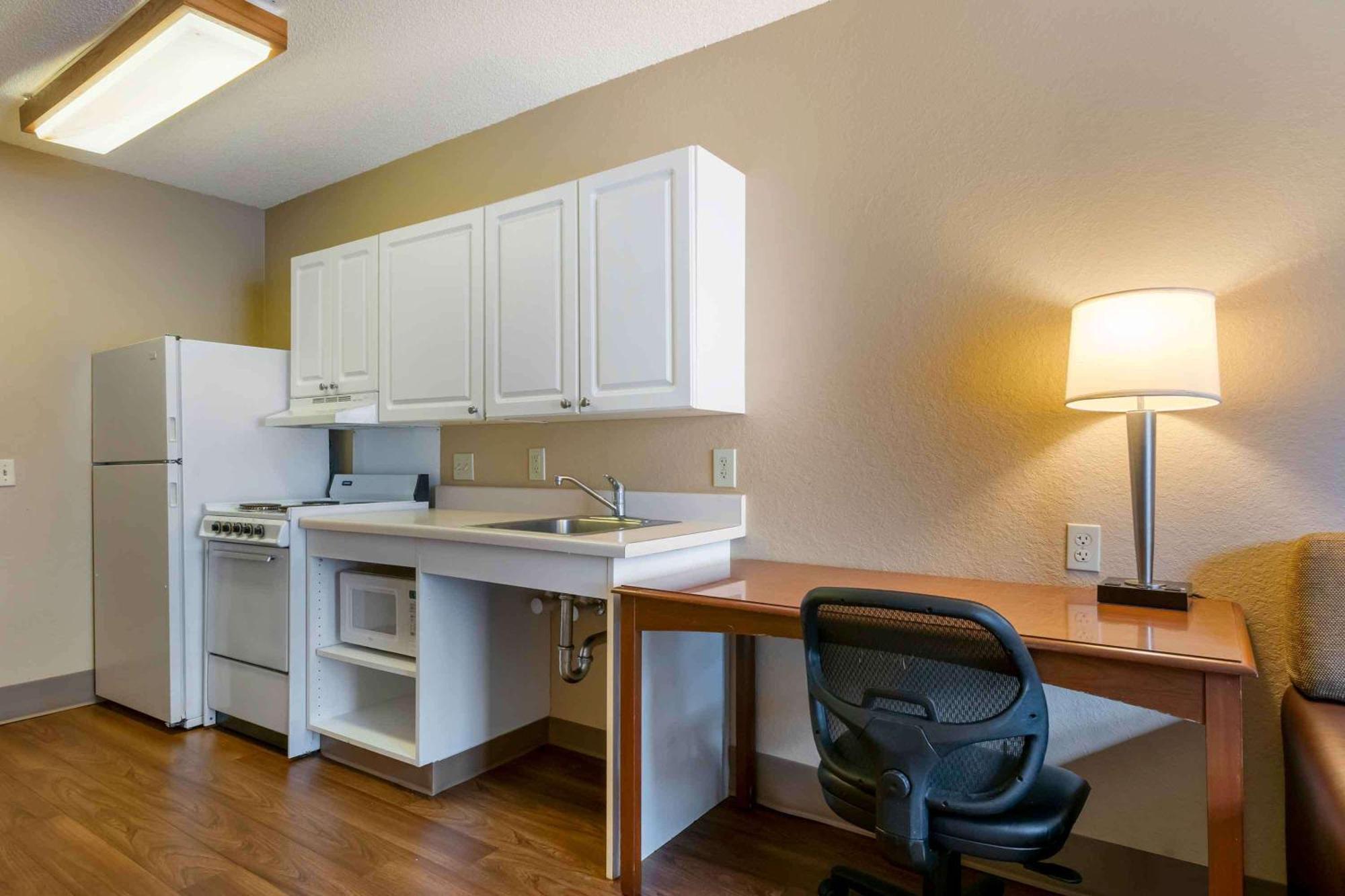 Extended Stay America Suites - Orlando - Convention Center - 6443 Westwood Williamsburg Екстериор снимка